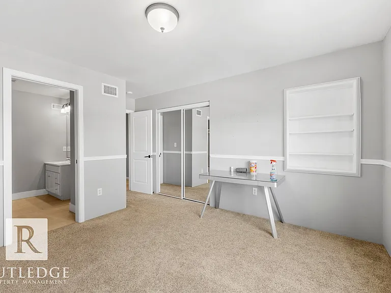 263 Tyler Ave — Photo 16