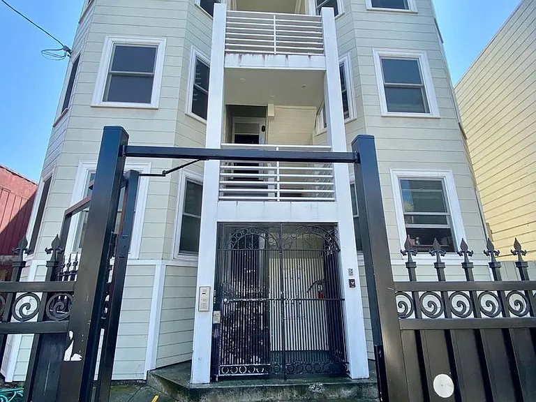 1755 Fulton St — Photo 3