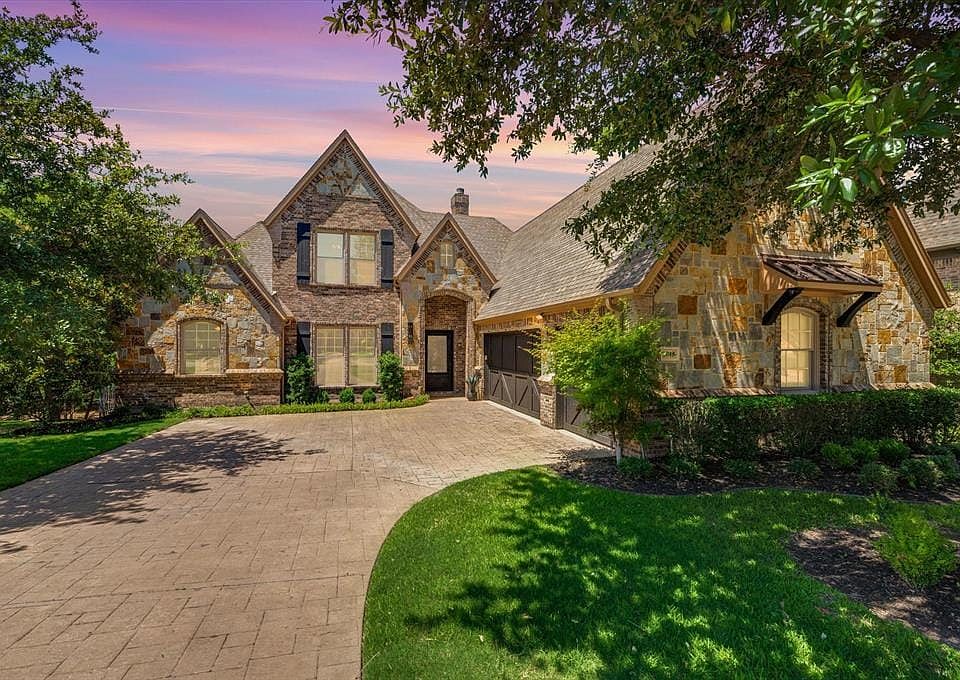 1st image of 2813 Cotswold Ct