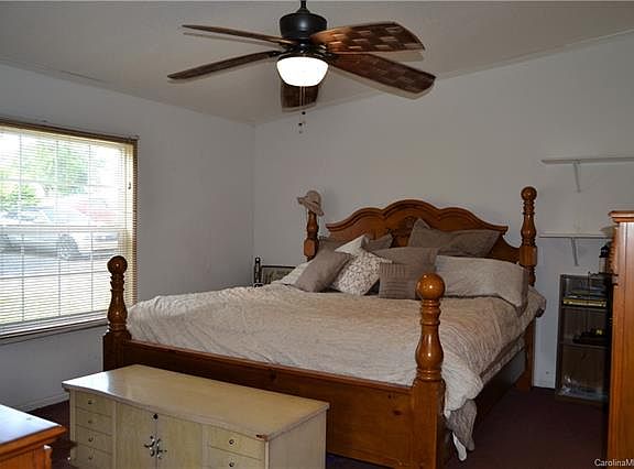 5th image of 111 Stagecrest Dr