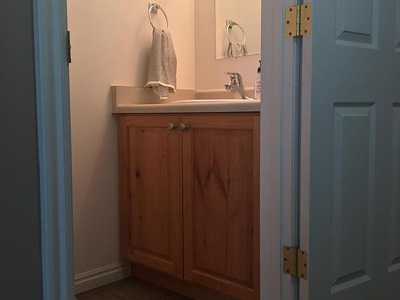 5th image of 566 Legacy Ln