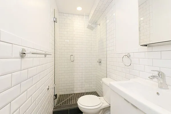 Rented by Dalan Rentals | media 27