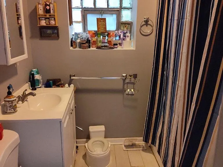 6510 S Maplewood Ave #1 — Photo 5
