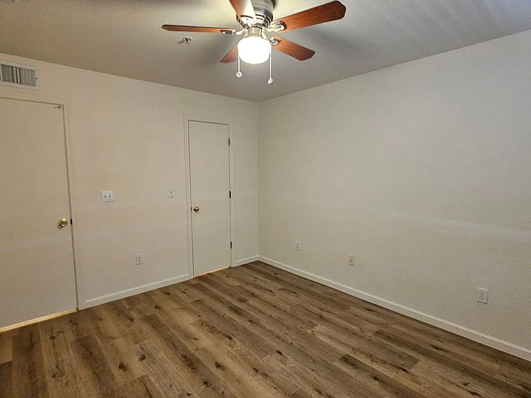 1385 W University Ave #7151 — Photo 4