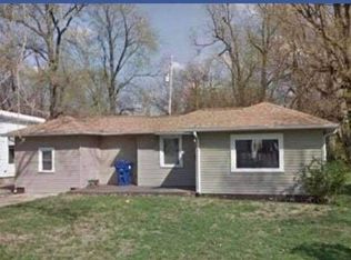 564 S Oakland Ave, Decatur, IL 62522