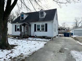 840 W Madison St, Pontiac, IL 61764