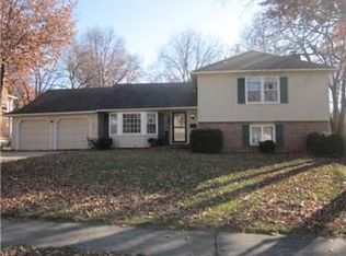 7815 W 97th Ter, Overland Park, KS 66212