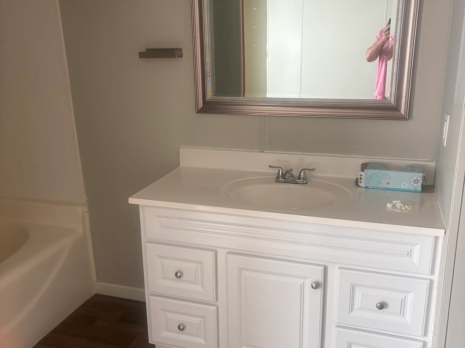 3 bed, 1100 sqft, $900 — Photo 1