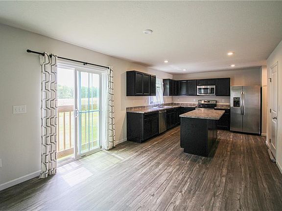 4th image of 3248 Brentwood Dr