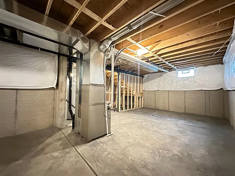 7083 Fenwick St NW — Photo 38