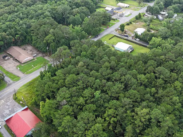 Highway 613, Moss Pt, MS 39562