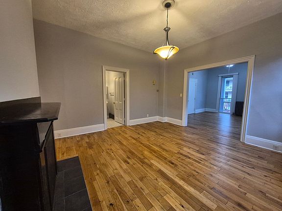 3rd image of 355 Lehigh Ave #1