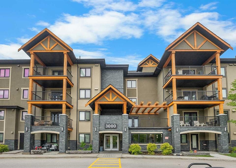 1st image of 402 NE Kincora Glen Rd NW #3110