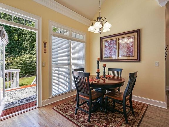 3rd image of 223 Sable Ridge Way