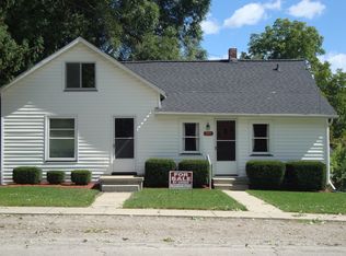 315 S Jennings St, Pinconning, MI 48650