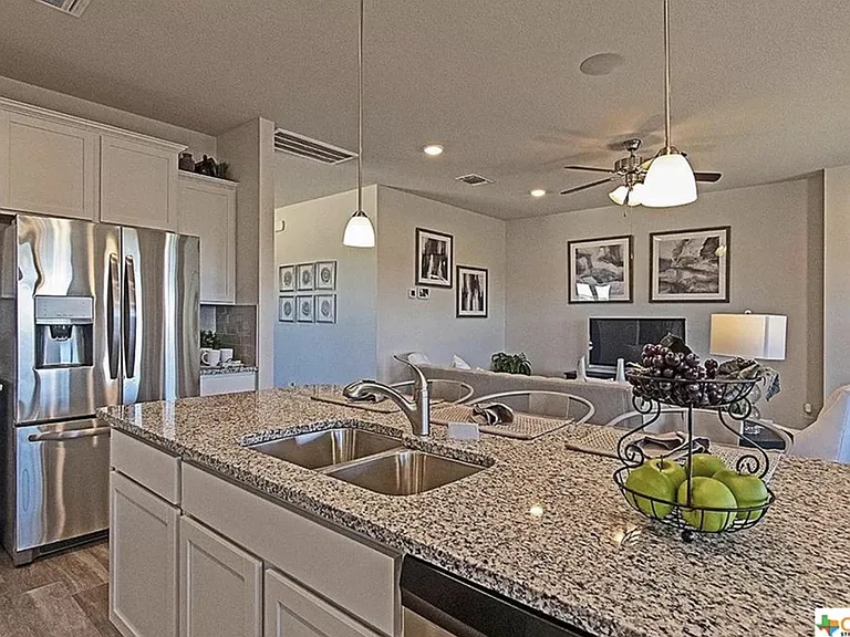 1824 Bee Creek Loop — Photo 14
