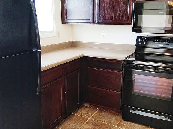 5th image of 1403-1409 W Allen St #37