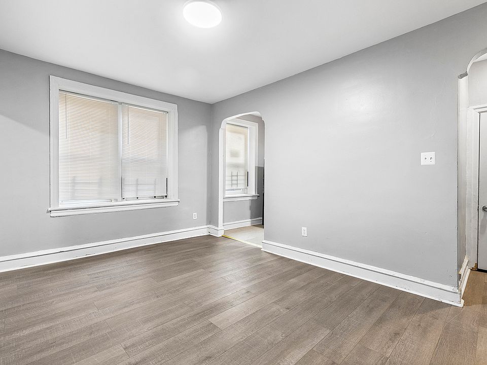 1st image of 2100 W Tioga St #3154463