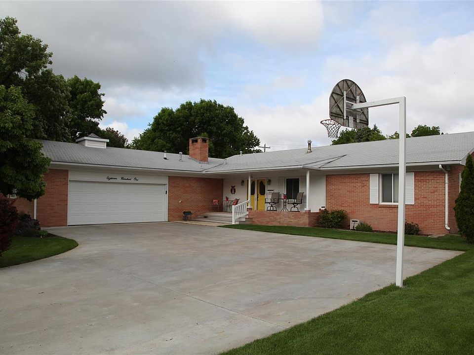 1st image of 1801 Plum Creek Ln