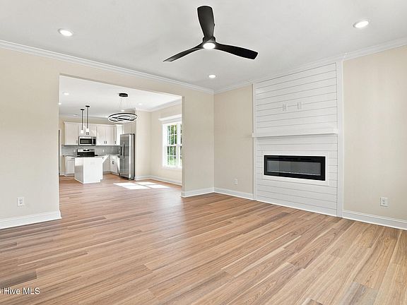 5th image of 3231 Dolostone Court SW