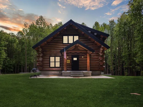 7428 E 400 N, Rolling Prairie, IN 46371