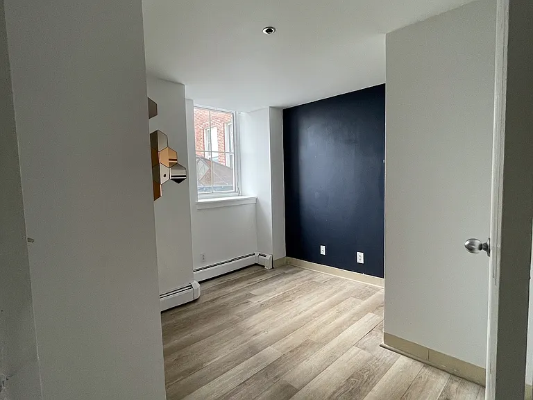 116 Court St — Photo 9