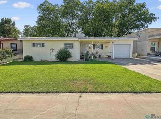 315 Nelson St, Carlsbad, NM 88220