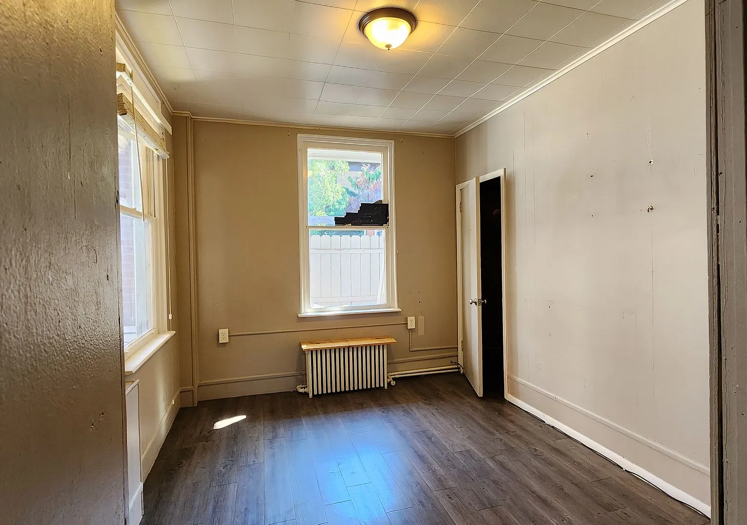 Welcome to 3230 Wainbell Avenue Apartments — Photo 3