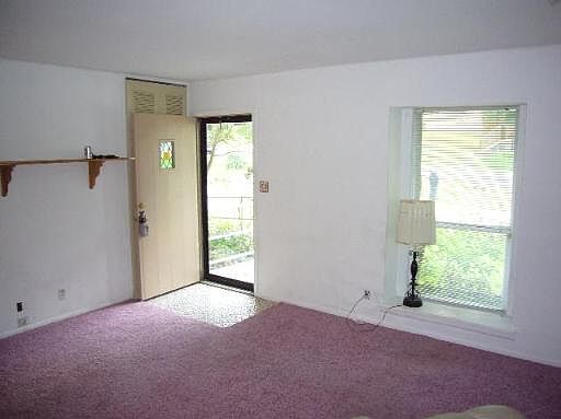 3rd image of 114 LITTLE OAKS