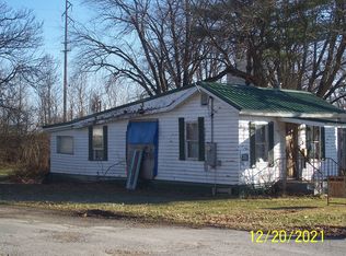 301 E Sylvan St, Virginia, IL 62691