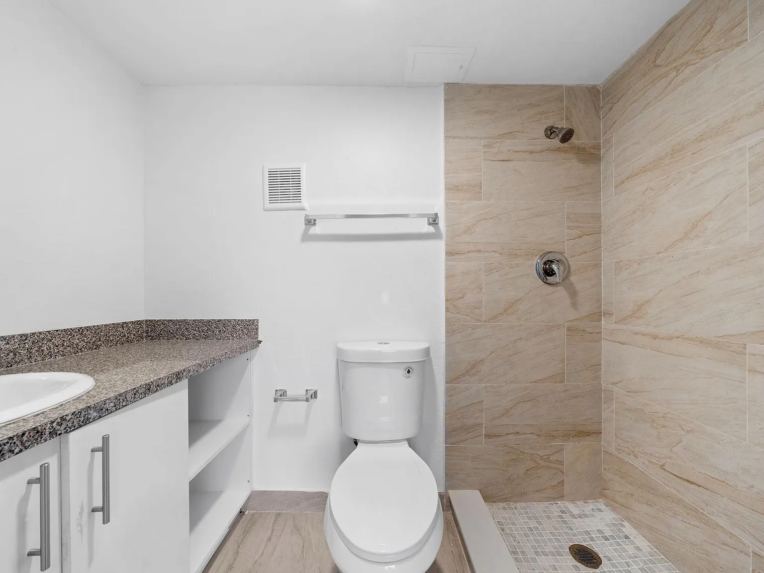 2601 NW 56th Ave — Photo 1