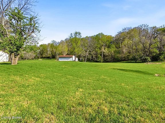 5th image of 8001 Rock Hill Rd