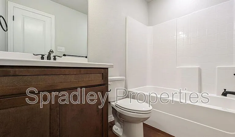 205B Sparrow Cv — Photo 5
