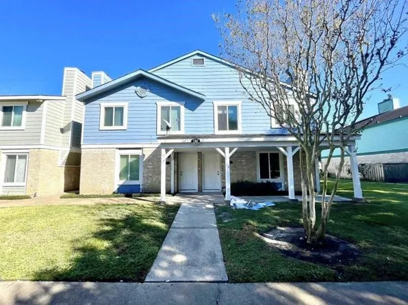 752 Memorial Mews St, Houston, TX 77079