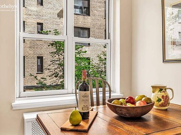 4th image of 433 E 51st St #2F