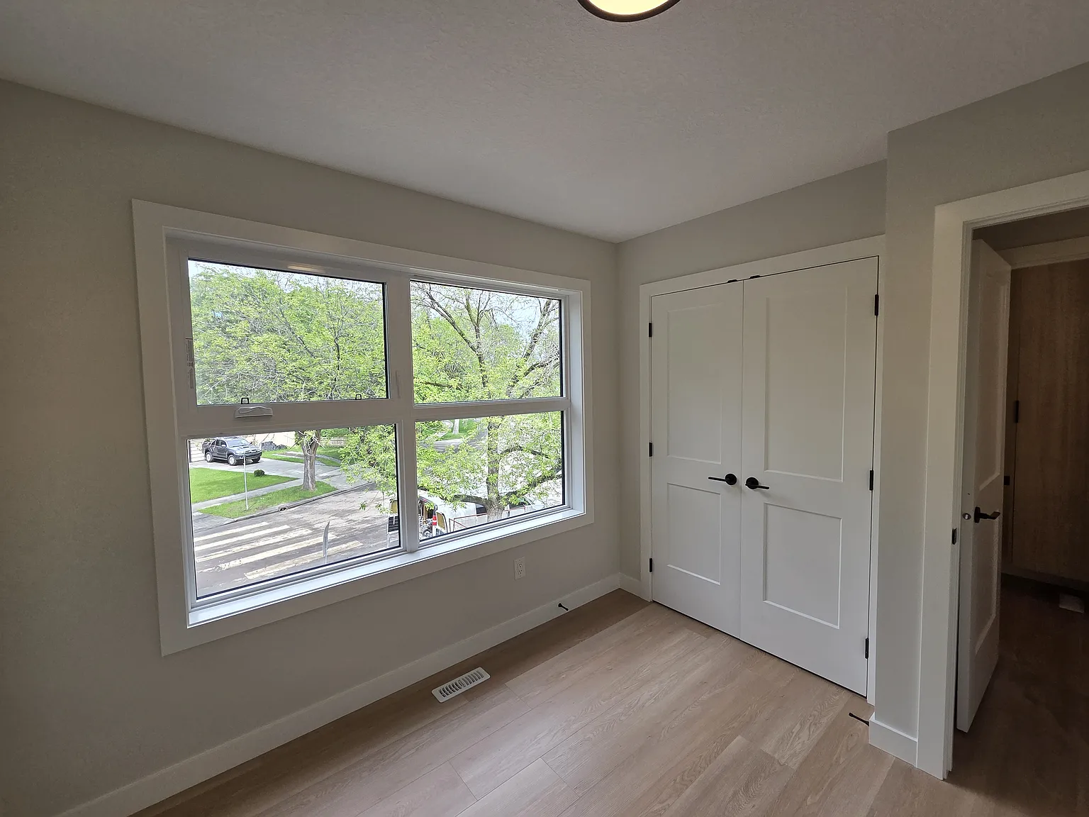 6203 109A Street Unit 1 Main — Photo 4