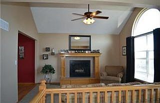 2nd image of 236 NE Dreamweaver Ave