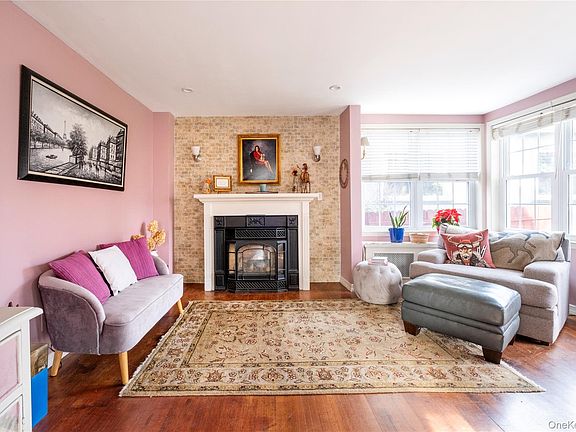 4th image of 469 Minnieford Avenue