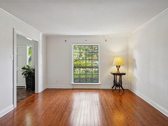 4th image of 3955 Peoples St