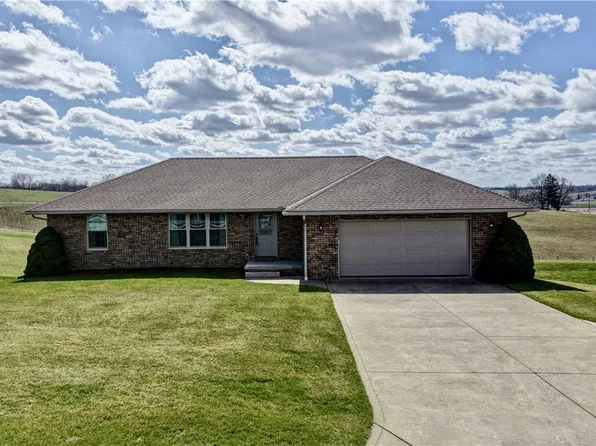186 Pleasant Valley Rd SW, Sugarcreek, OH 44681