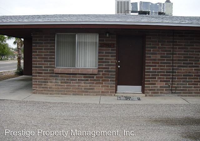 1st image of 2947 N Palo Verde Ave