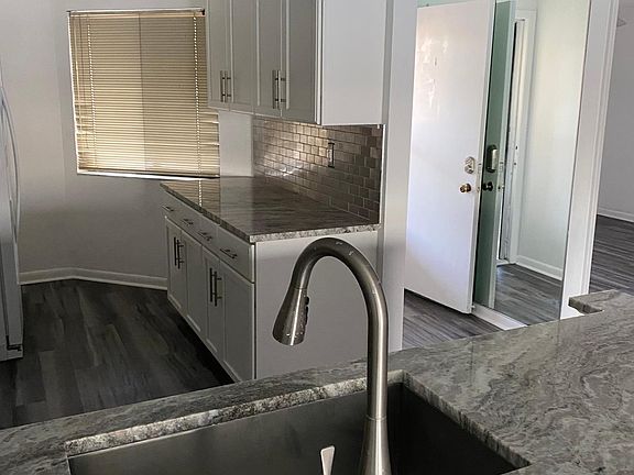 5th image of 4100 Fairview Vista Poin #316