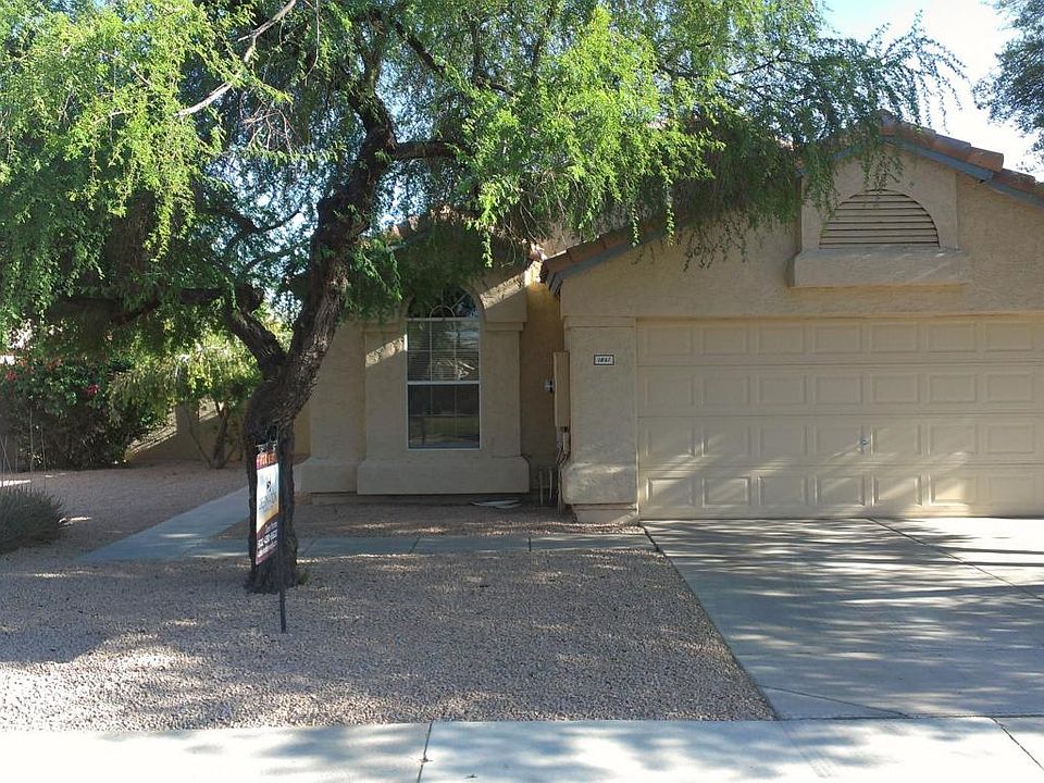 1st image of 1861 W Longhorn Dr