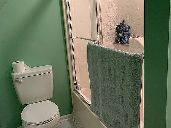 4th image of 2704 Irisdale Ave