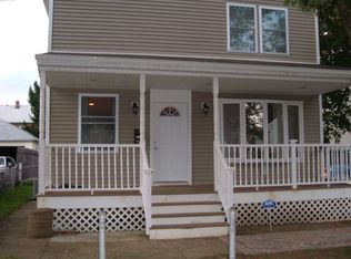 70 Greenwood St, Bridgeport, CT 06606