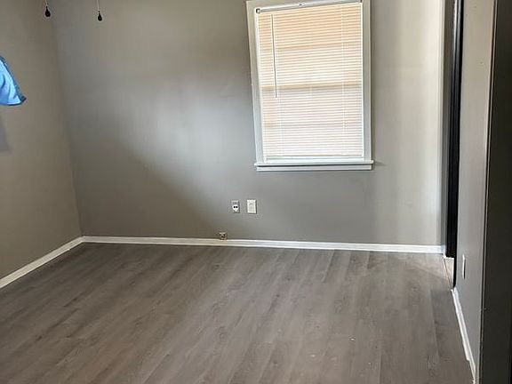 5th image of 212 Signal Hill Dr