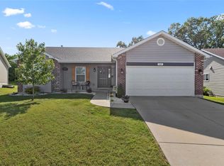 207 Discovery Village Cir, Wentzville, MO 63385