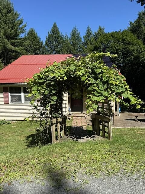 1st image of 899 Jackson Valley Rd
