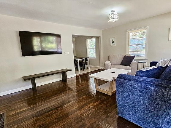 3rd image of 2076 W Flat Shoals Ter