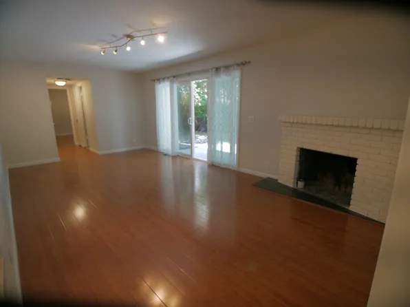 1285 Manchester Dr #2, Santa Clara, CA 95050